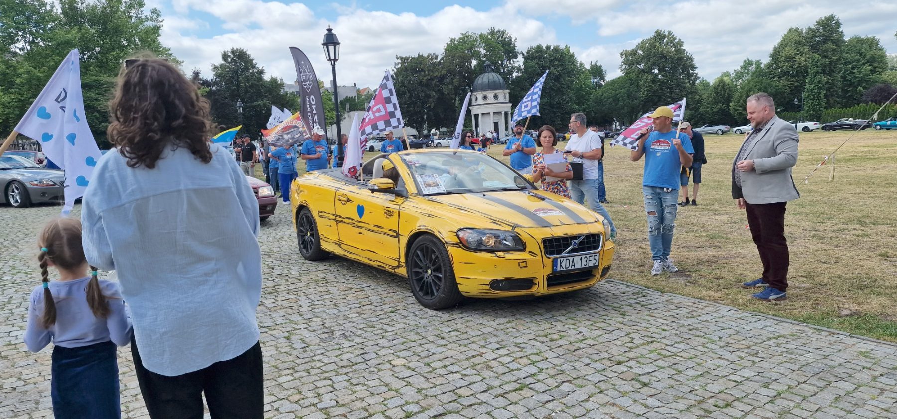 Rajd Cabrio 2026 zakończył się w Gnieźnie. Kabriolety dotarły do Pierwszej Stolicy Polski